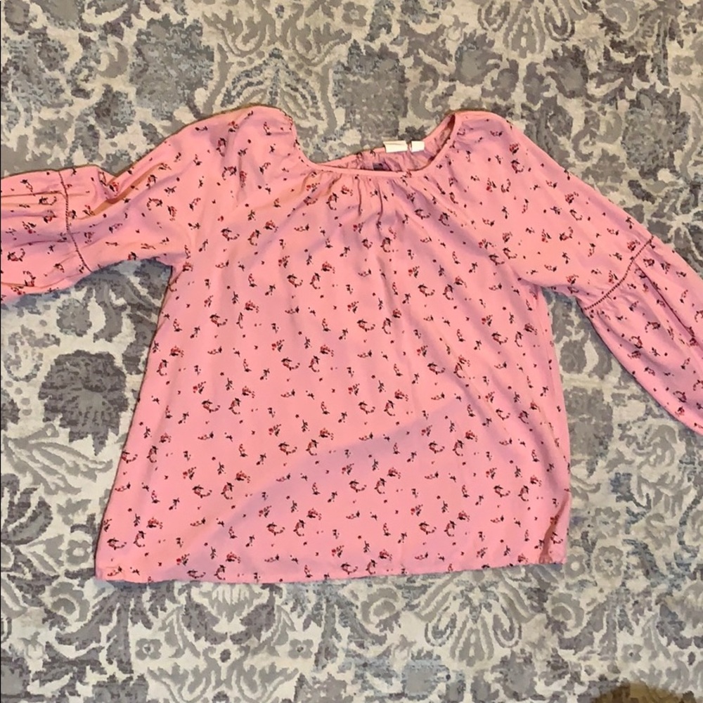 a cute top perfect for an event with jeans